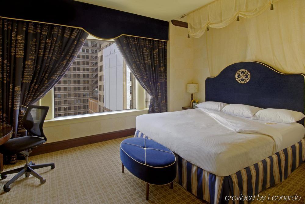 Staypineapple, An Iconic Hotel, The Loop Chicago Room photo